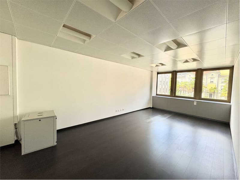 Ufficio moderno di 3 locali a Paradiso a pochi passi dal Lago di Lugan (4)
