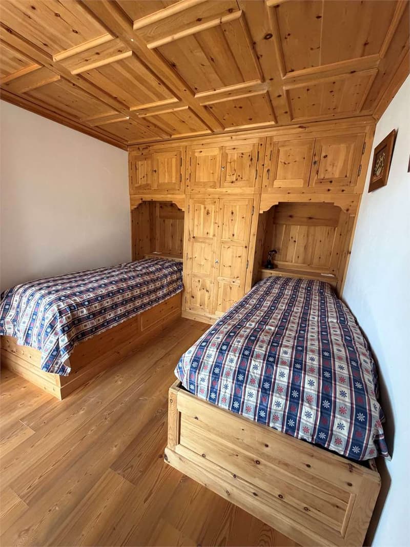 Zuoz - Exklusives 4.5-Zimmer-Apartment in privilegierter Lage (12)