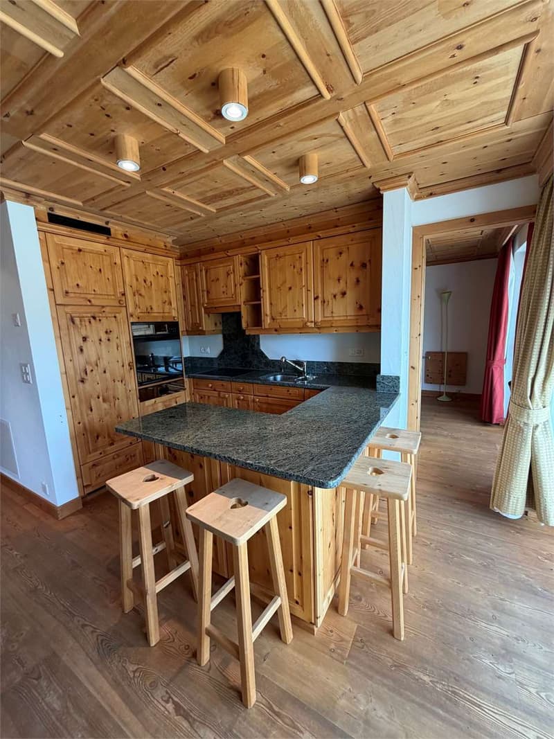 Zuoz - Exklusives 4.5-Zimmer-Apartment in privilegierter Lage (6)
