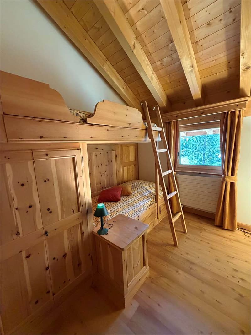 Zuoz - Exklusives 4.5-Zimmer-Apartment in privilegierter Lage (9)