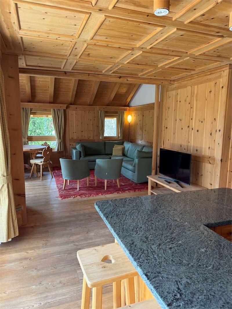 Zuoz - Exklusives 4.5-Zimmer-Apartment in privilegierter Lage (5)