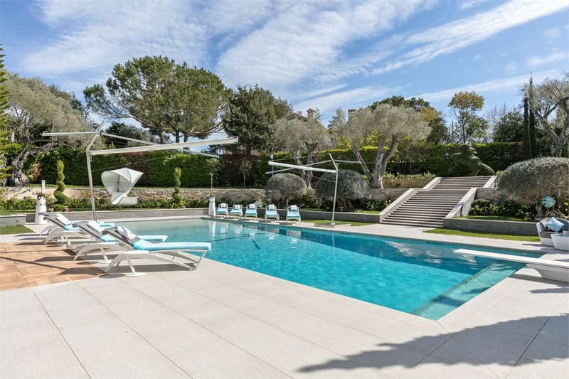 Villa moderne prestigieuse Cap D'antibes (8)