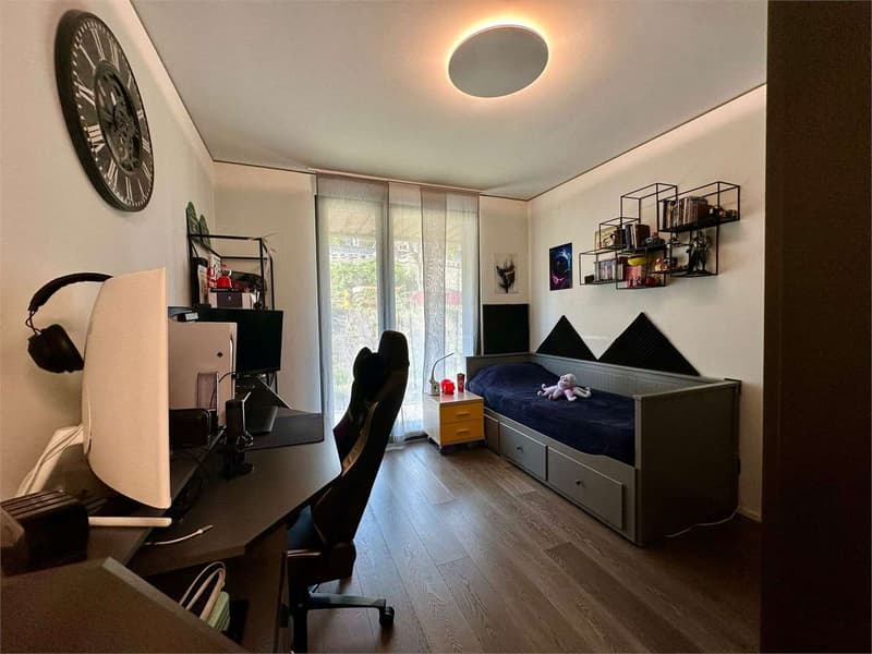 Exklusiv und Modern 3.5 Zimmer in der prestigeträchtigen Anlage "Parco Lago" (9)