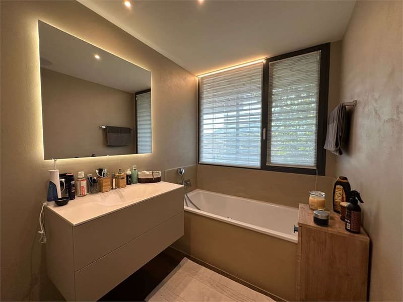 Exklusiv und Modern 3.5 Zimmer in der prestigeträchtigen Anlage "Parco Lago" (6)