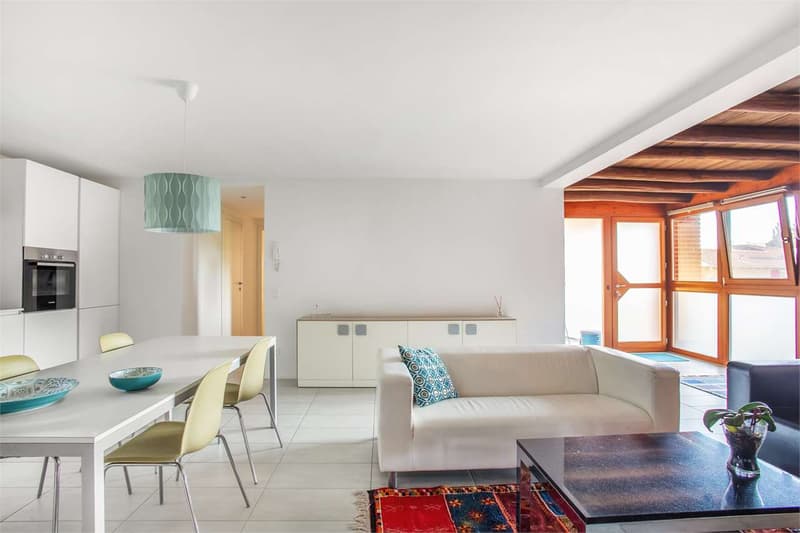 Großes 3.5-Zimmer-Wohnung mit Charme im Zentrum von Stabio (1)