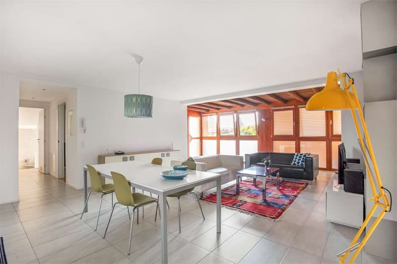 Großes 3.5-Zimmer-Wohnung mit Charme im Zentrum von Stabio (2)