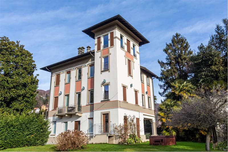 Superbe villa sur le lac Majeur (1)