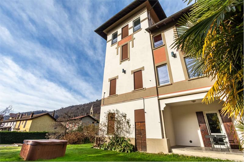 Superbe villa sur le lac Majeur (4)