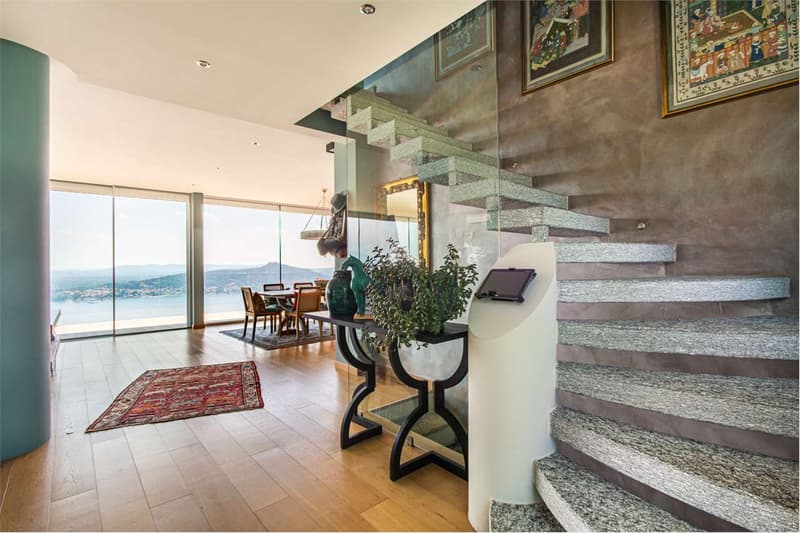 VILLA AVEC PISCINE ET VUE PANORAMIQUE SUR LE LAC MAGGIORE (13)