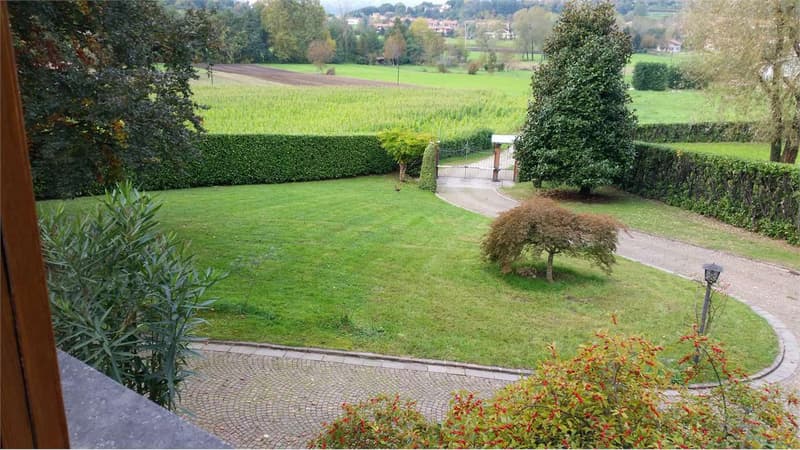 Exclusive property immersed in the nature of Brianza lecchese - Mera (8)