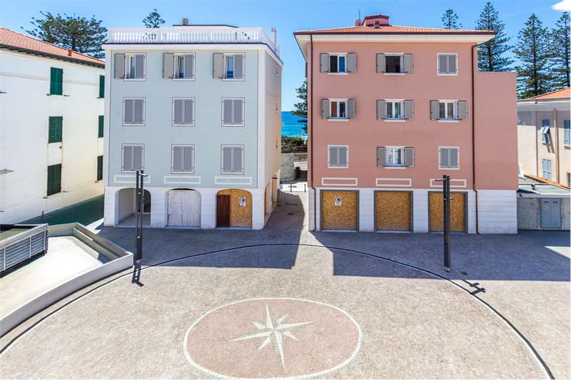 BUILDING "LE MUSE" - SEA FRONT (1)