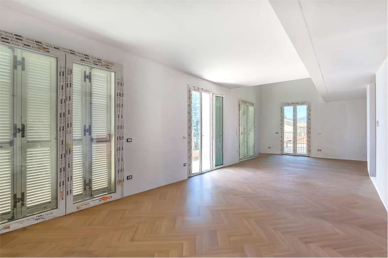 BUILDING "LE MUSE" - SEA FRONT (12)