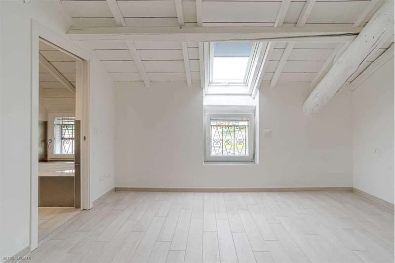 BALERNA | PALAZZINA COMPLETAMENTE RIATTATA - OTTIMA OPPORTUNITÀ A R (5)