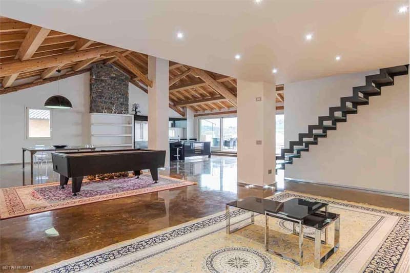 BALERNA | PALAZZINA COMPLETAMENTE RIATTATA - OTTIMA OPPORTUNITÀ A R (2)