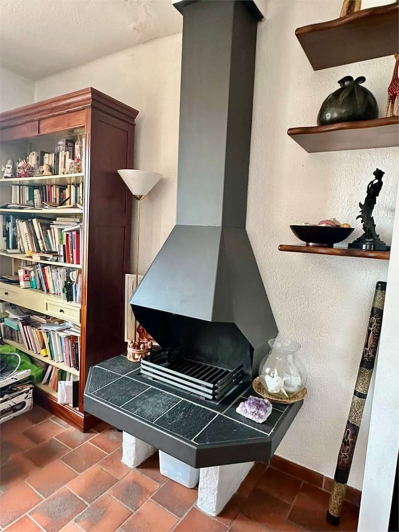 RIVA SAN VITALE - DUE APPARTAMENTI DIRETTAMENTE A LAGO (9)