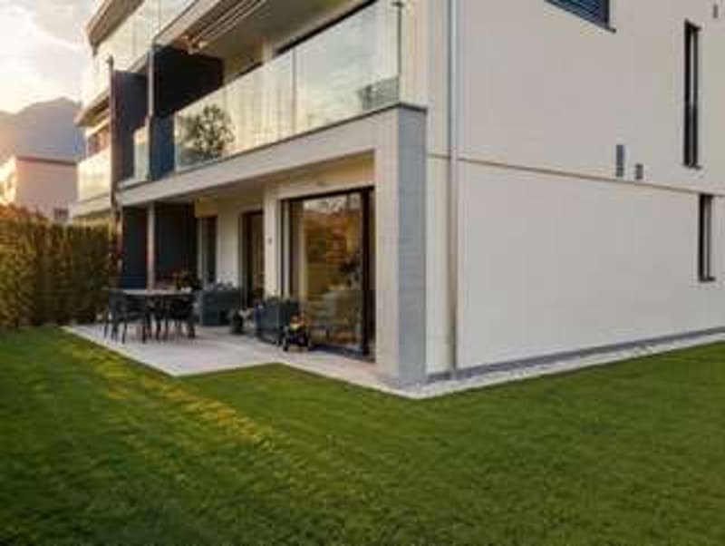 Moderno 4,5 locali con giardino privato - Gordola (2)