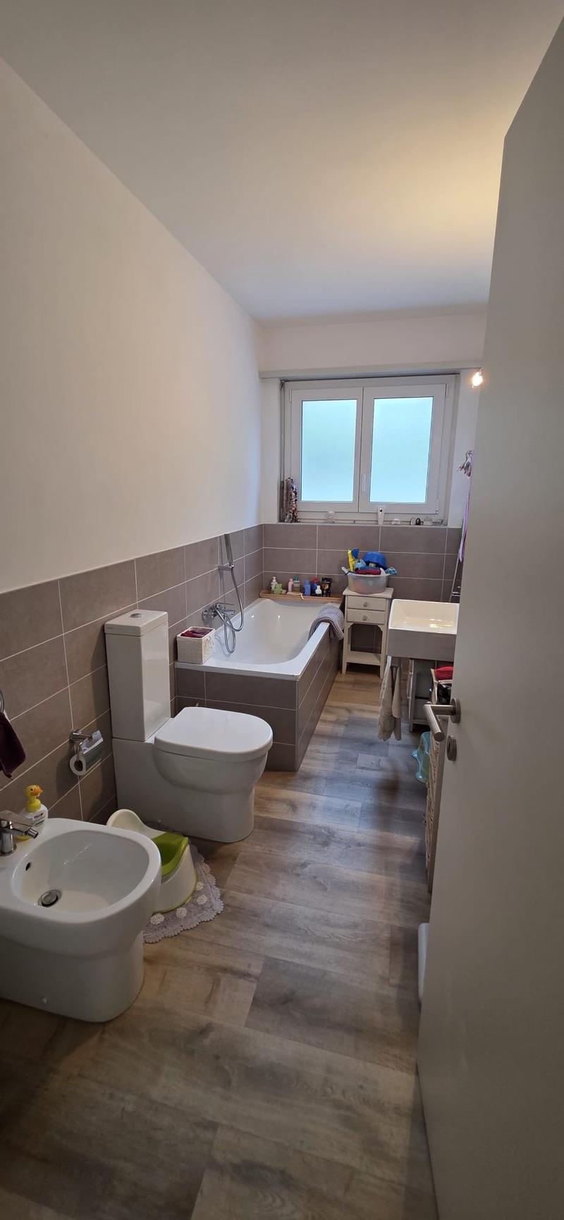 Luminoso appartamento 4.5 locali con terrazzo – Castel San Pietro (4)