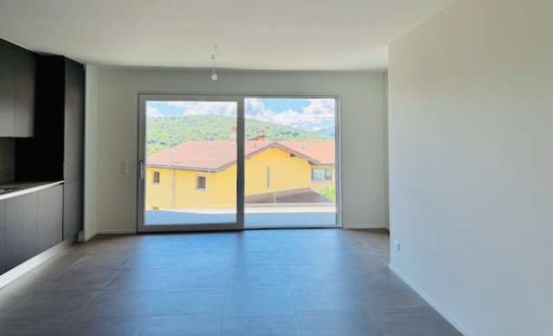 Affittiamo nuovo 4.5 locali a Cagiallo (2)