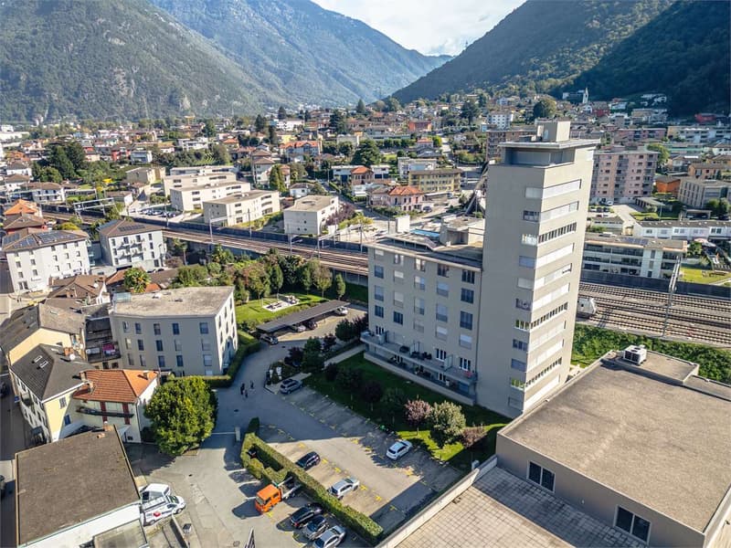 2,5 locali moderno con piscina e vista Alpi - Arbedo (12)
