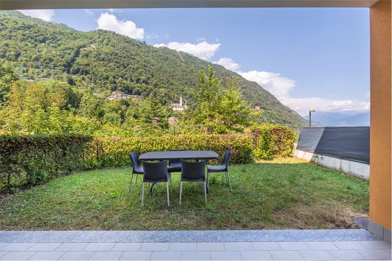 Immobile con terrazza coperta vista lago (2)