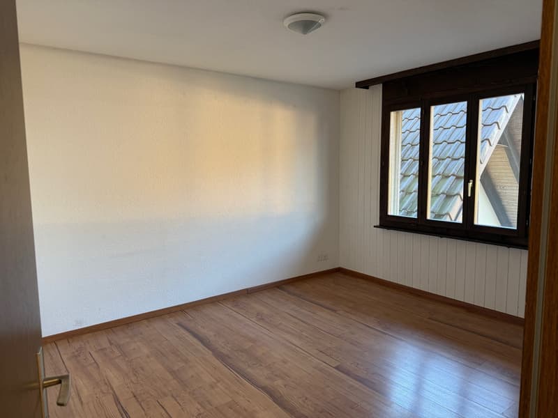Charming 3-room apartment with community pool/sauna and garage in Dotzigen (9)