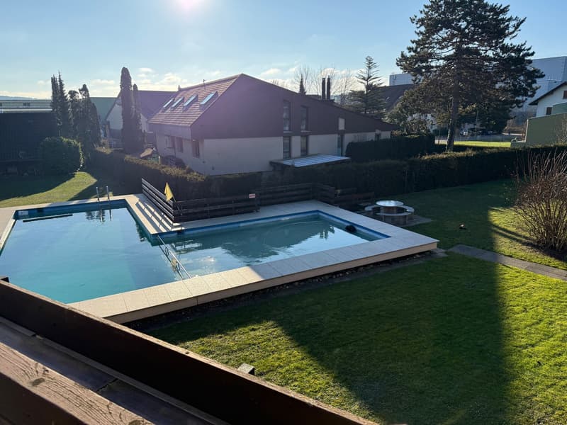 Charming 3-room apartment with community pool/sauna and garage in Dotzigen (8)