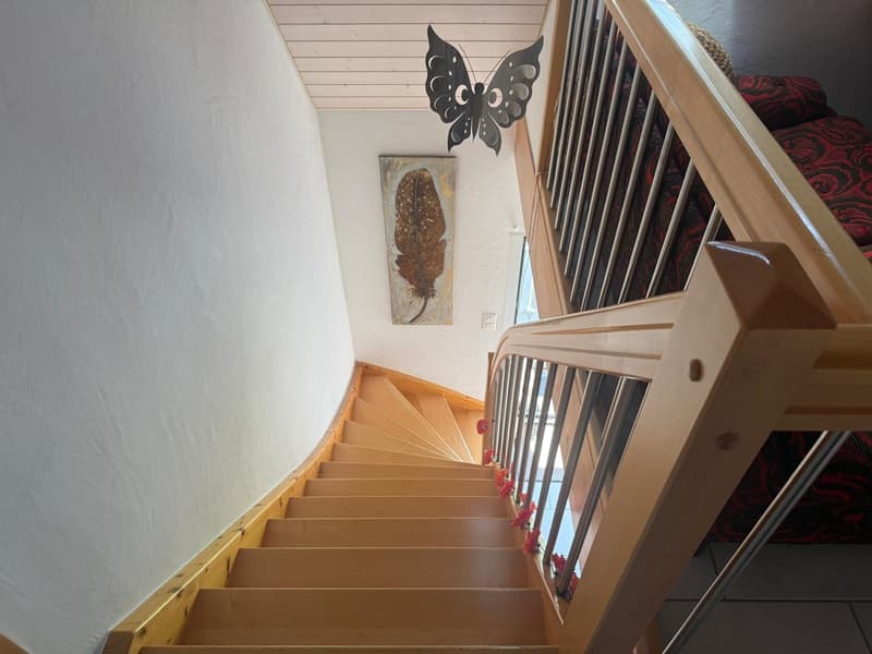 Charming single-family house with garden in a quiet location in Aeschi (13)