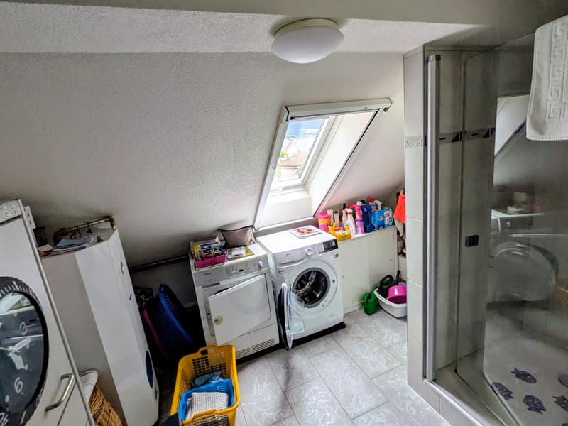 Appartamento attraente di 4,5 locali a Leuzigen, luminoso, spazioso e con balcone/soffitta/cantina (17)