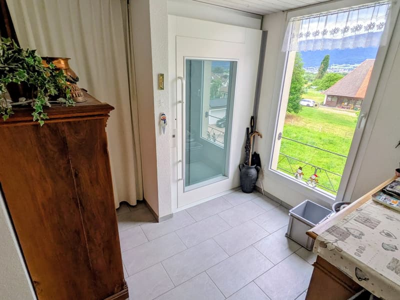 Appartamento attraente di 4,5 locali a Leuzigen, luminoso, spazioso e con balcone/soffitta/cantina (4)