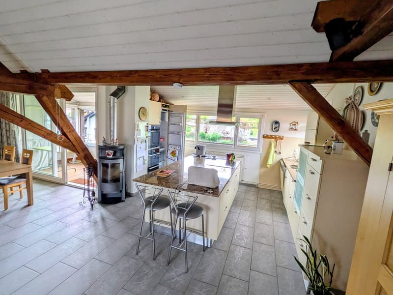 Appartamento attraente di 4,5 locali a Leuzigen, luminoso, spazioso e con balcone/soffitta/cantina (9)