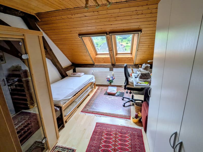 Appartamento attraente di 4,5 locali a Leuzigen, luminoso, spazioso e con balcone/soffitta/cantina (12)