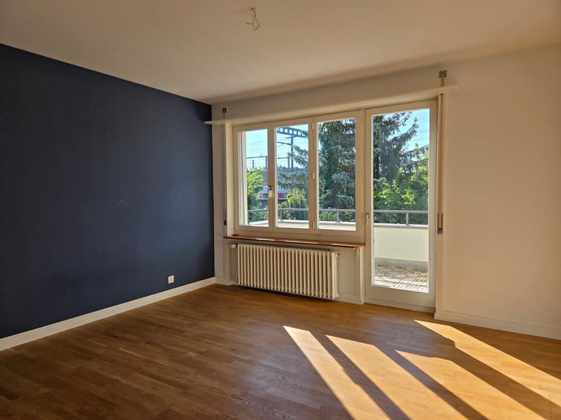 Charmantes Einfamilienhaus in Biel mit grossem Garten, Sauna und Whirlpool (11)