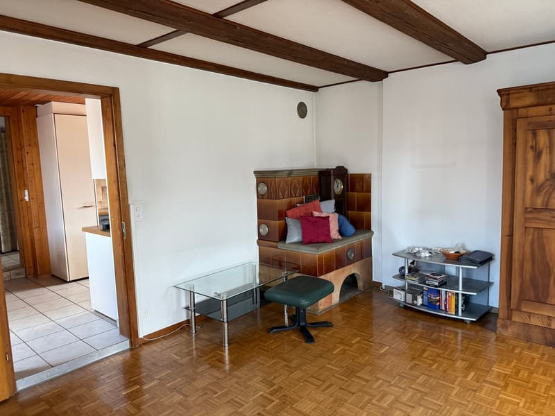 Wohnzimmer mit Sitzofen