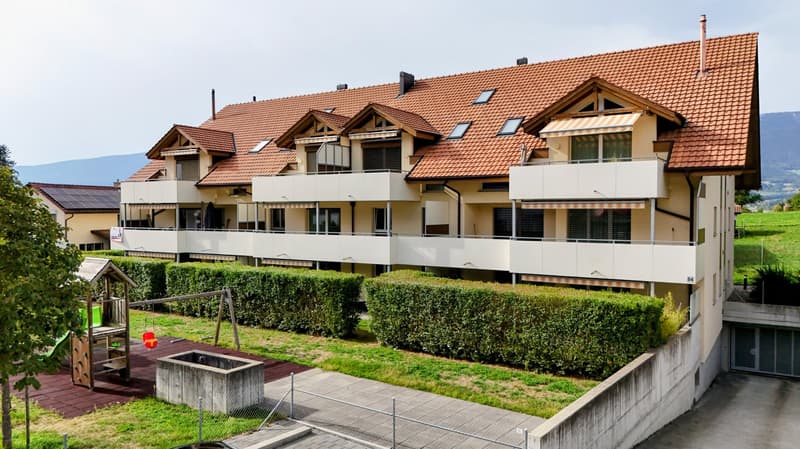 Moderne 3.5 Zimmer-Wohnung in Leuzigen mit grosszügigem Balkon (1)