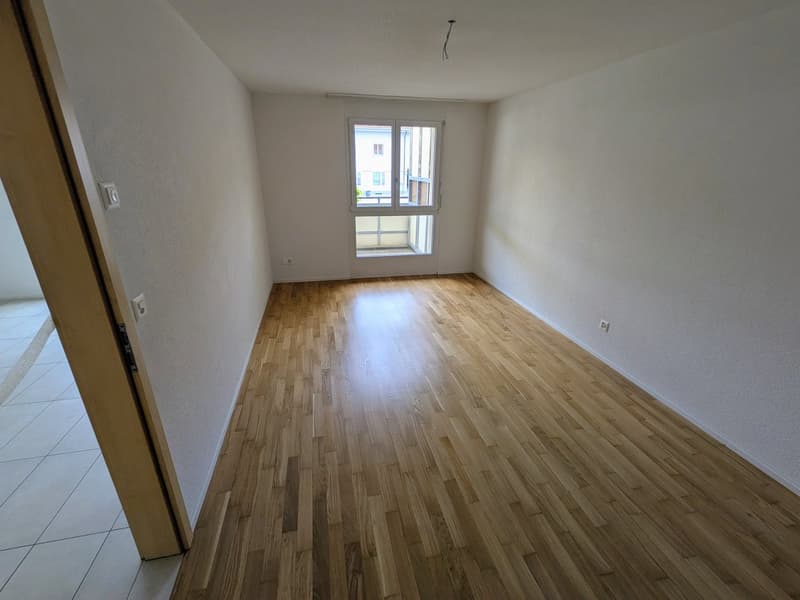 Moderne 3.5 Zimmer-Wohnung in Leuzigen mit grosszügigem Balkon (8)