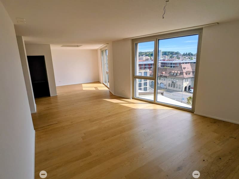 Moderne 2.5-Zimmer-Wohnung mit Stadtblick im 6. Stock in Biel (5)