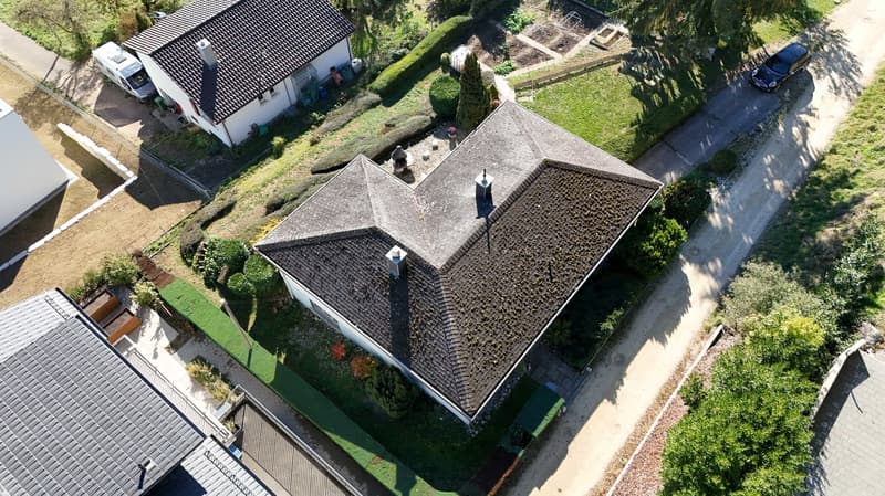 Charmantes Einfamilienhaus an ruhiger Lage in Lengnau (2)