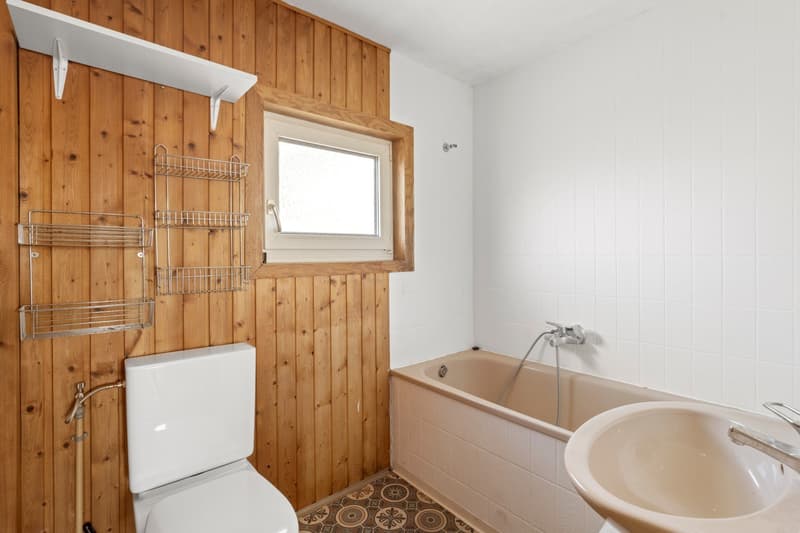 Charming two-family house on Eichenstrasse in Schaffhausen (10)