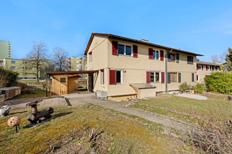 Charming two-family house on Eichenstrasse in Schaffhausen (1)
