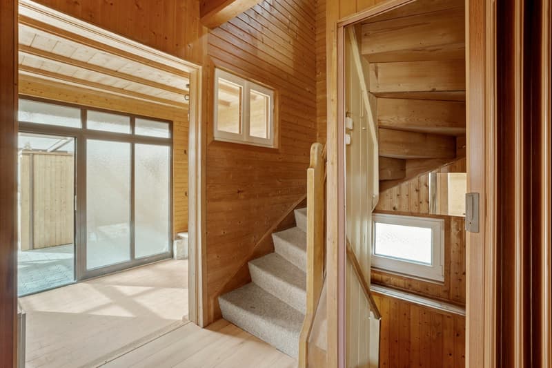 Charming two-family house on Eichenstrasse in Schaffhausen (4)