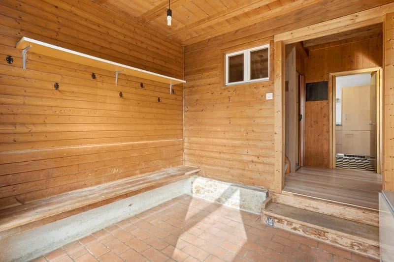 Charming two-family house on Eichenstrasse in Schaffhausen (7)