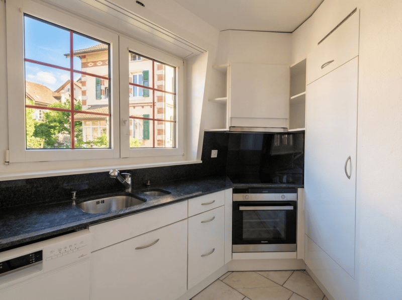 Beautiful 2.5-room apartment in the center of Montreux (6)