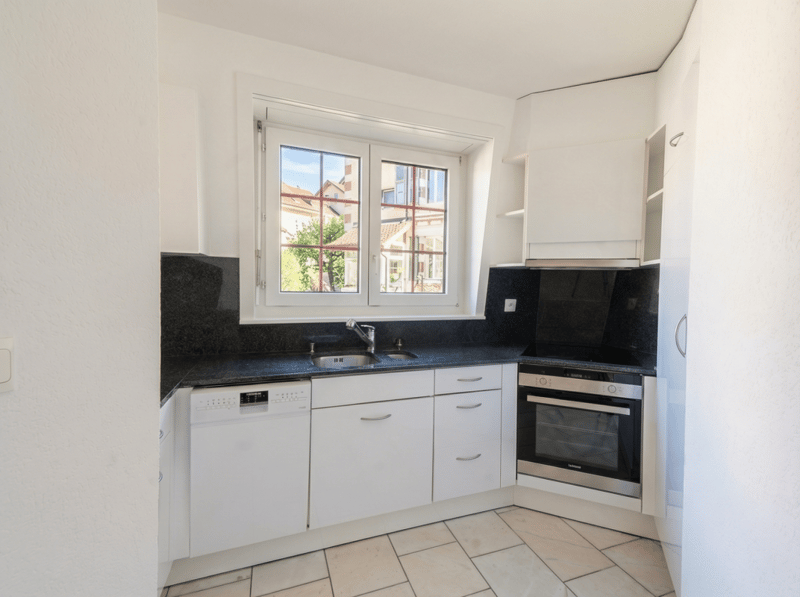 Beautiful 2.5-room apartment in the center of Montreux (4)