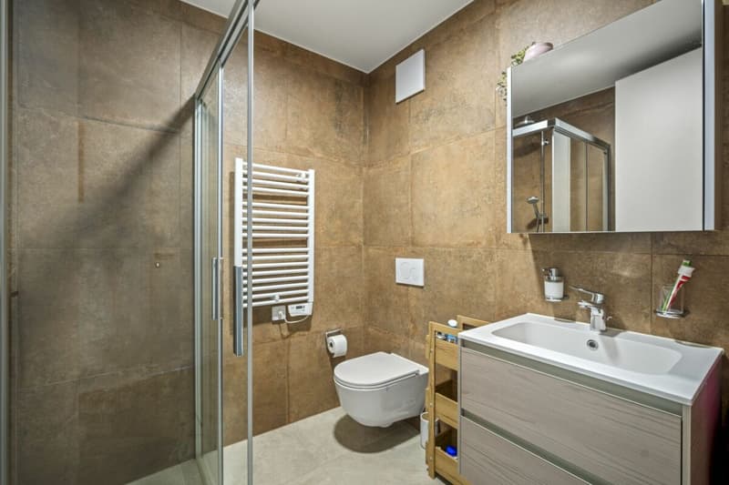 Schönes 2.5-Zimmer-Wohnung im 1. Stock mit freier Sicht (7)