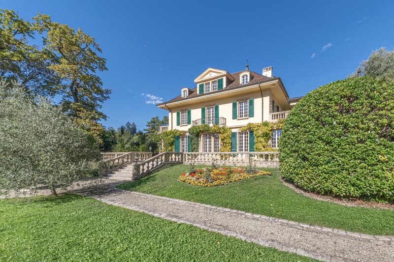 Exceptional property in the heart of a preserved environment (1)