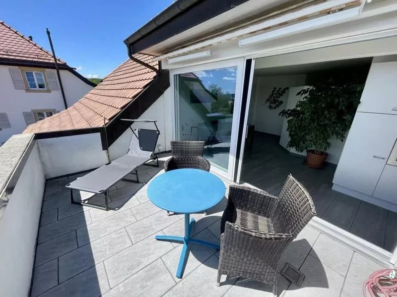 Charming attic apartment just two steps from Yverdon (2)