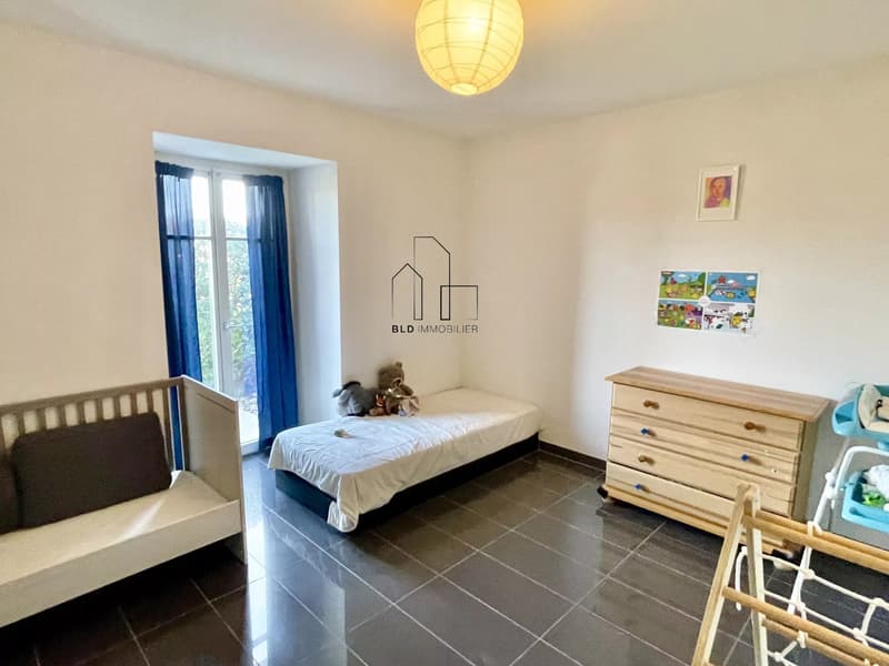Bello appartamento di 4 locali completamente rinnovato ? possibilità di creare uno studio indipendente (8)