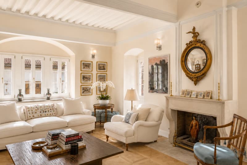 A beautiful renovated historic property in the heart of the village, just moments from Nyon (3)