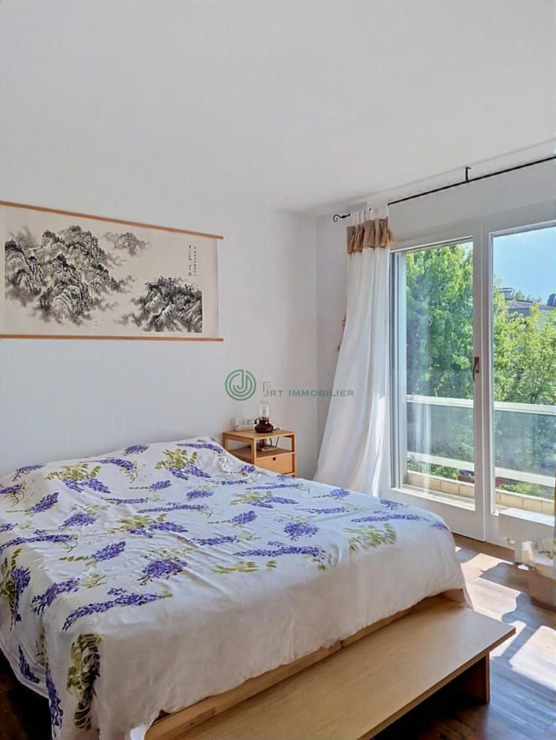 High-standard apartment in a quiet location in a private, tree-lined area – St-Sulpice (VD) (5)