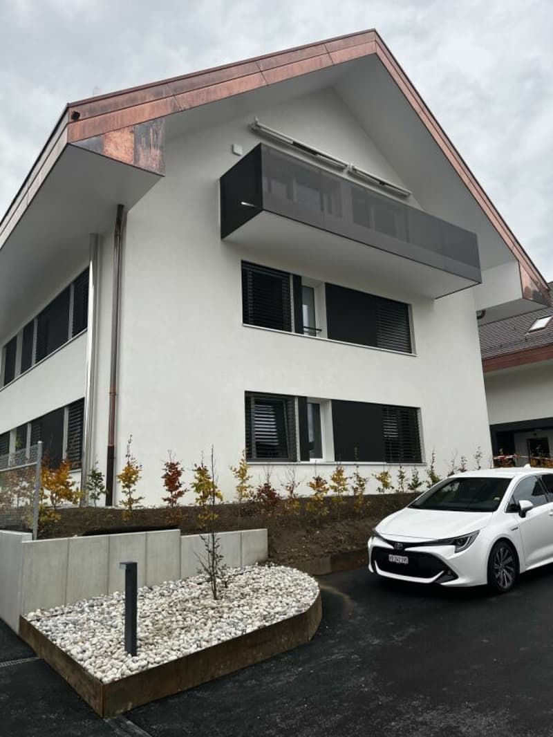 3.5 pièces dans les combles avec balcon et vue dégagée (2)